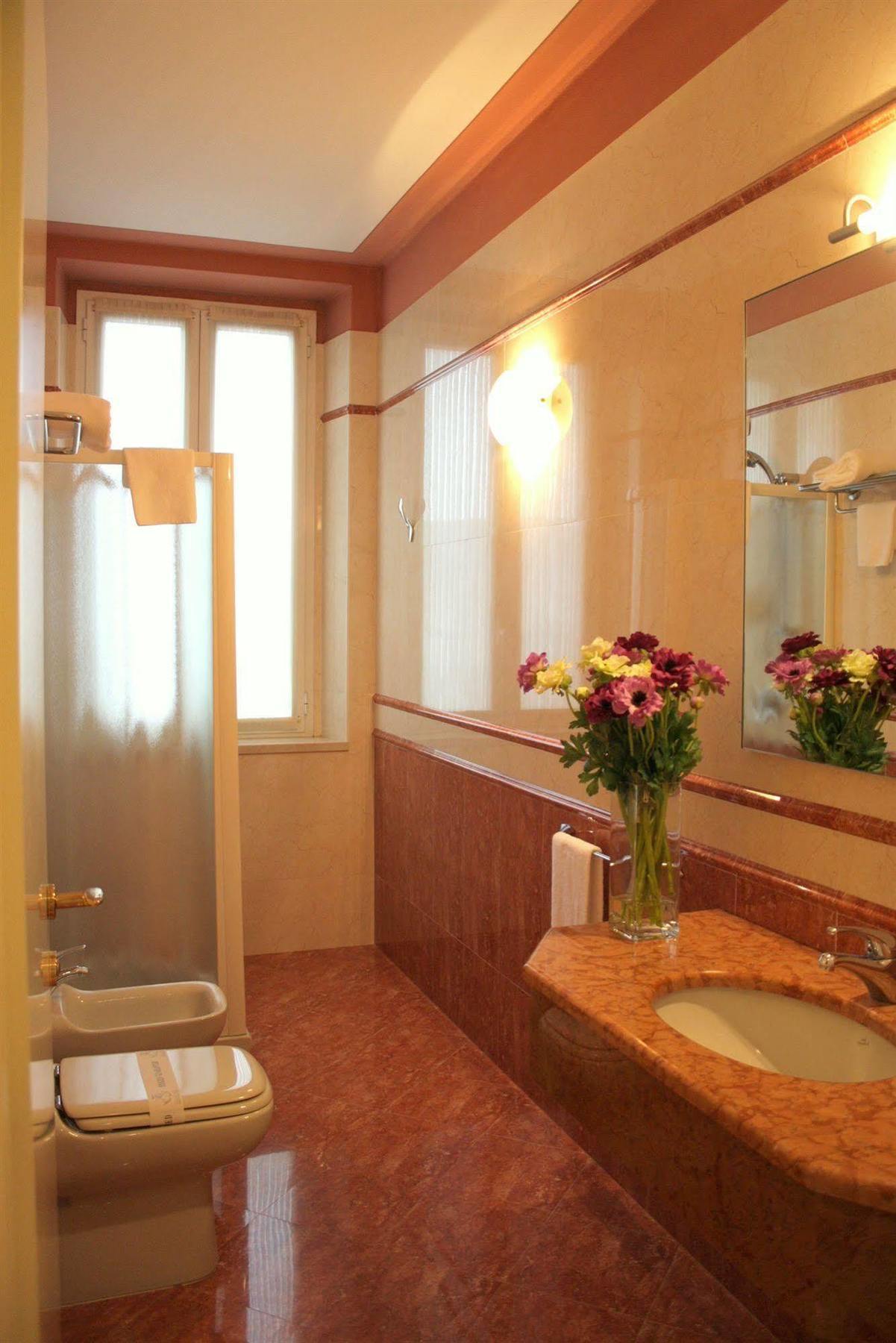Hotel Gambara Экстерьер фото